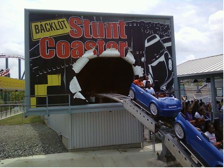 Backlot Stunt Coaster photo, from ThemeParkInsider.com